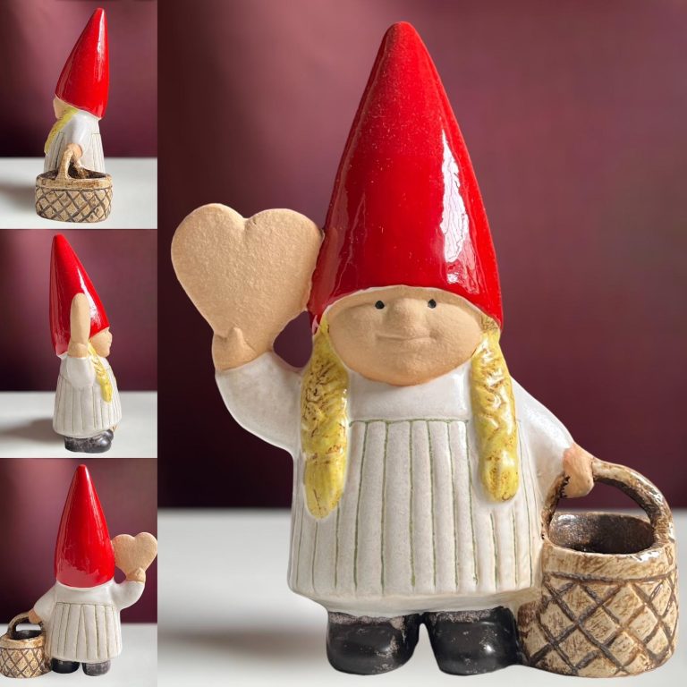 Gustavsberg - Tomtefamiljen - Storasyster - Tomte med Hjärta design Lisa Larson