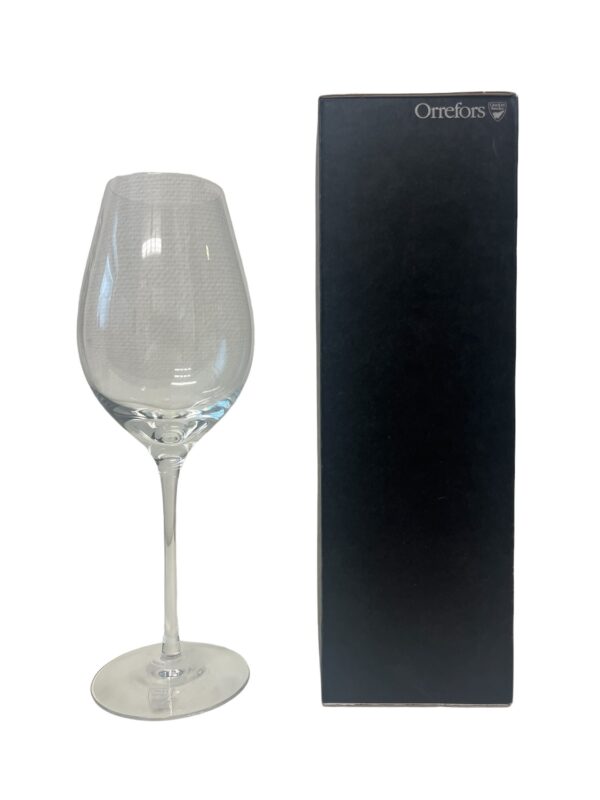 Orrefors - DIFFERENCE - Crisp Vin glas Design Erika Lagerbielke