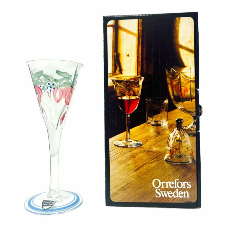Orrefors - Maja - Snaps glas med originalkartong Design Eva Englund